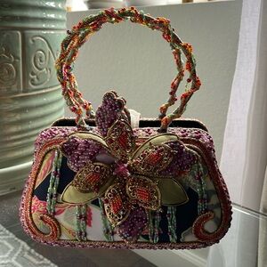 Beautiful pre-loved Mary Frances cocktail bag hand beaded bag